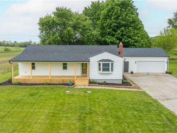 1525 E Peterson Road, Piqua, OH 45356
