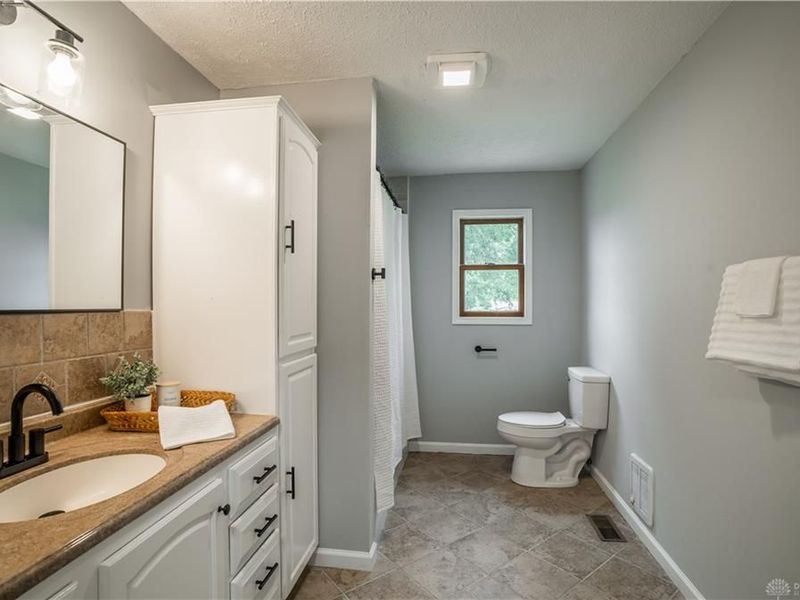 1525 E Peterson Road, Piqua, OH 45356 Photo 30
