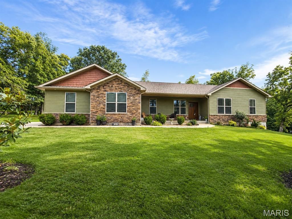 8 Eva Drive , De Soto, MO 63020 Main Photo