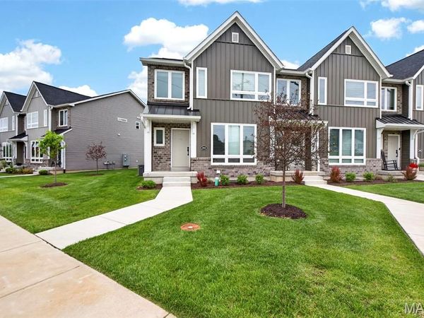 2810 McClay Road, St Charles, MO 63303