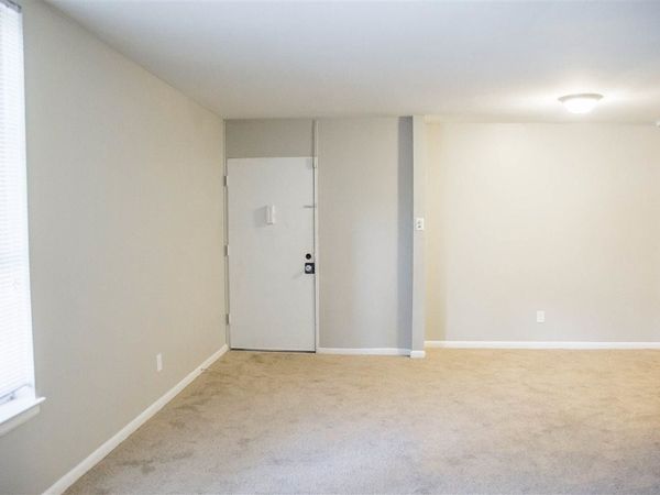 91 N BELVEDERE BLVD, Unit 16, Memphis, TN 38104