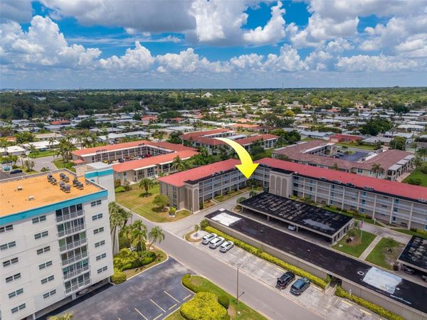 10215 REGAL DRIVE , Unit 4, LARGO, FL 33774