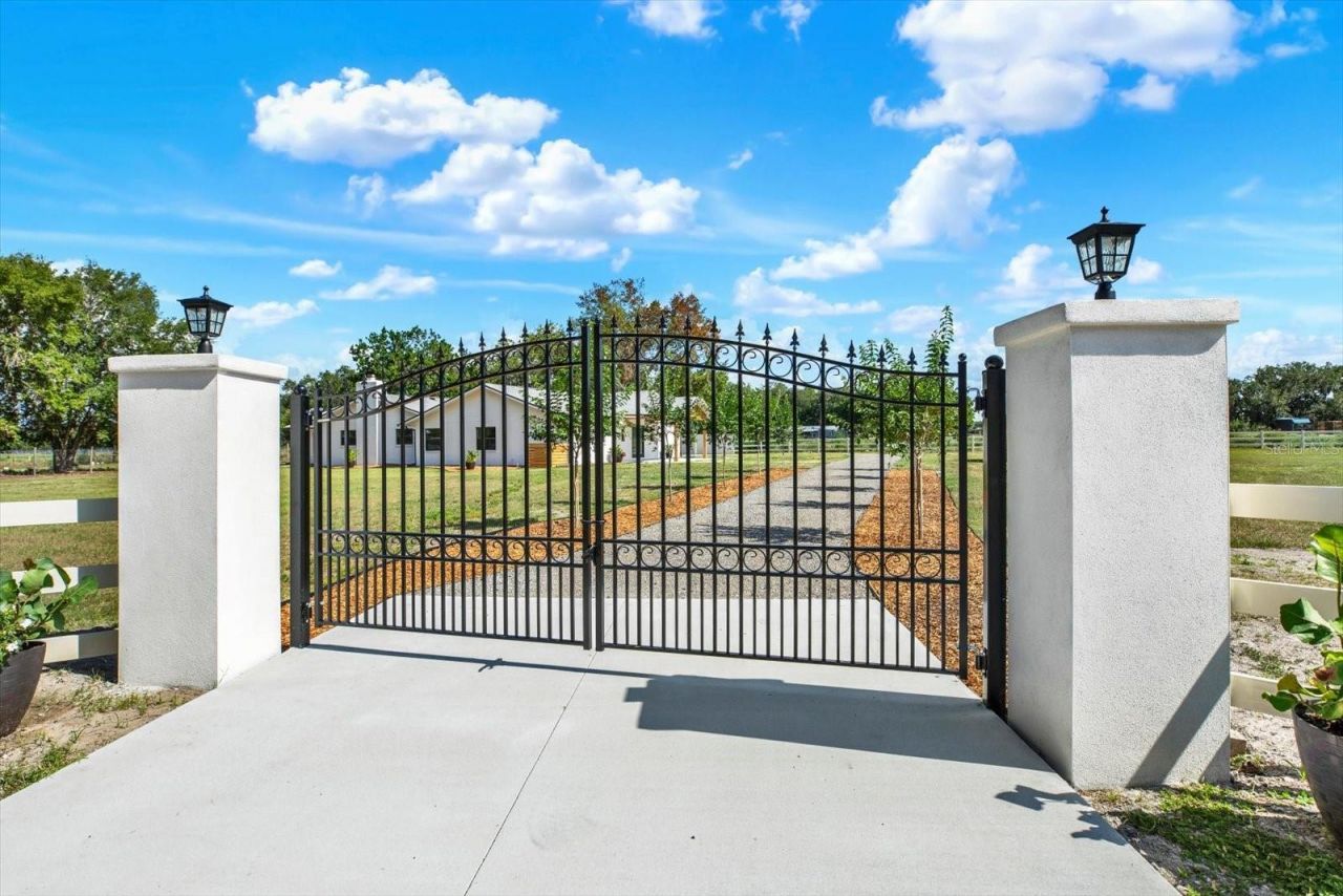 2515 Ragins Lane, Plant City, FL 33567 Photo