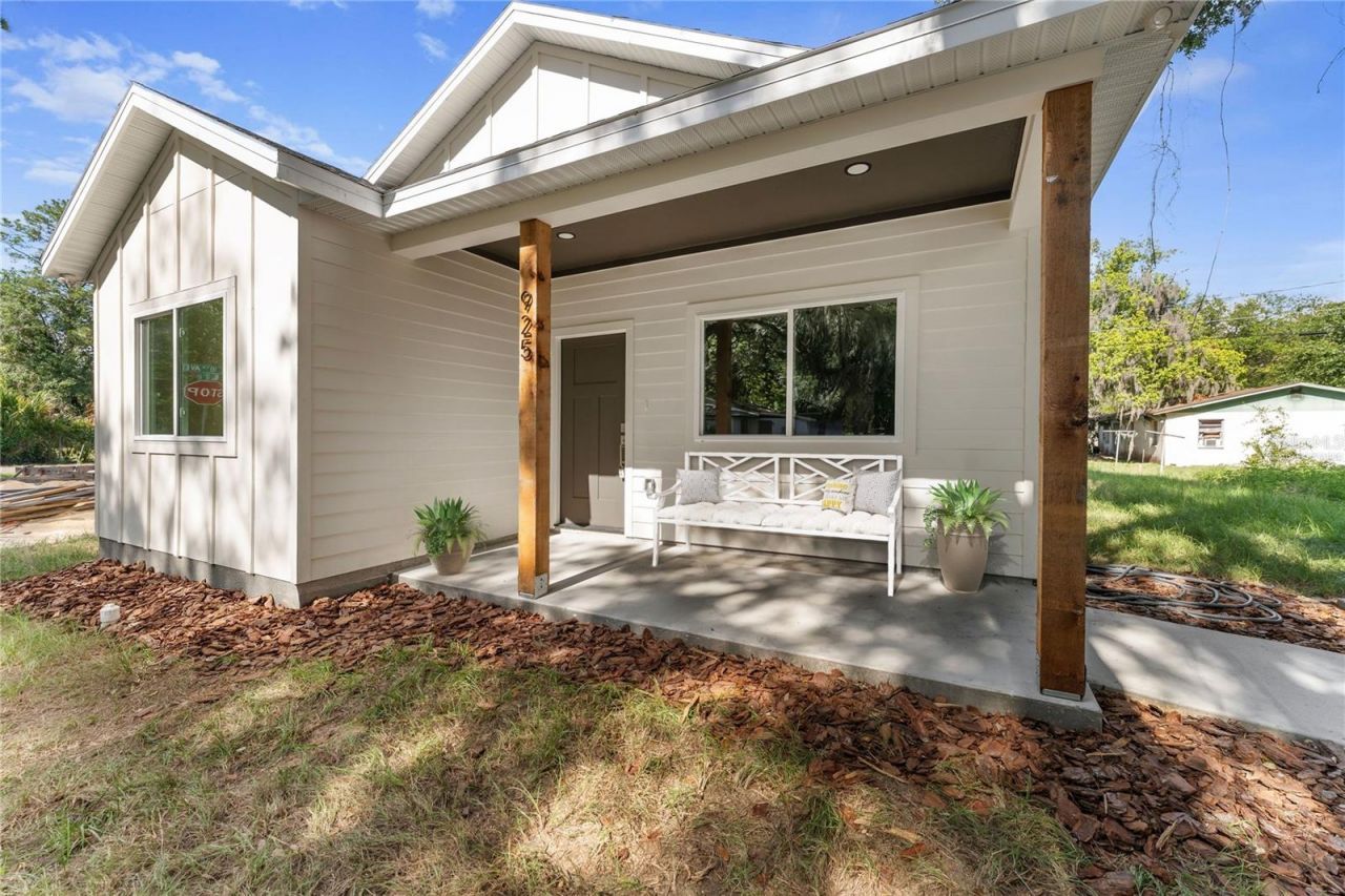 925 NE 17th Drive, Gainesville, FL 32641 Photo