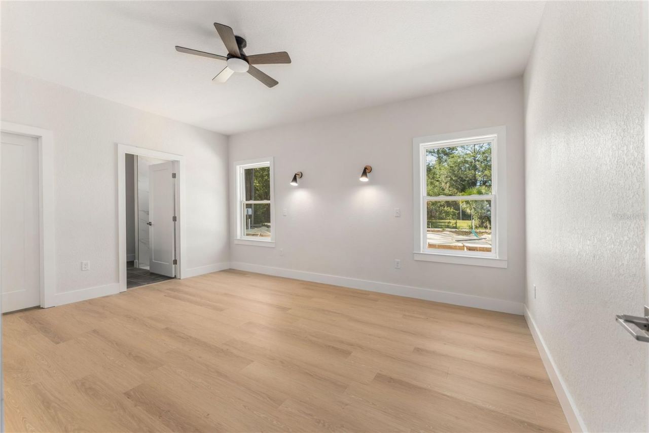 925 NE 17th Drive, Gainesville, FL 32641 Photo