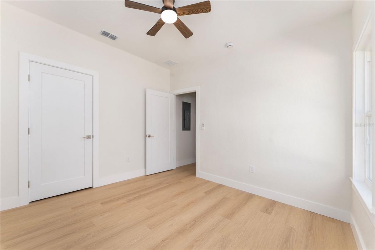 925 NE 17th Drive, Gainesville, FL 32641 Photo