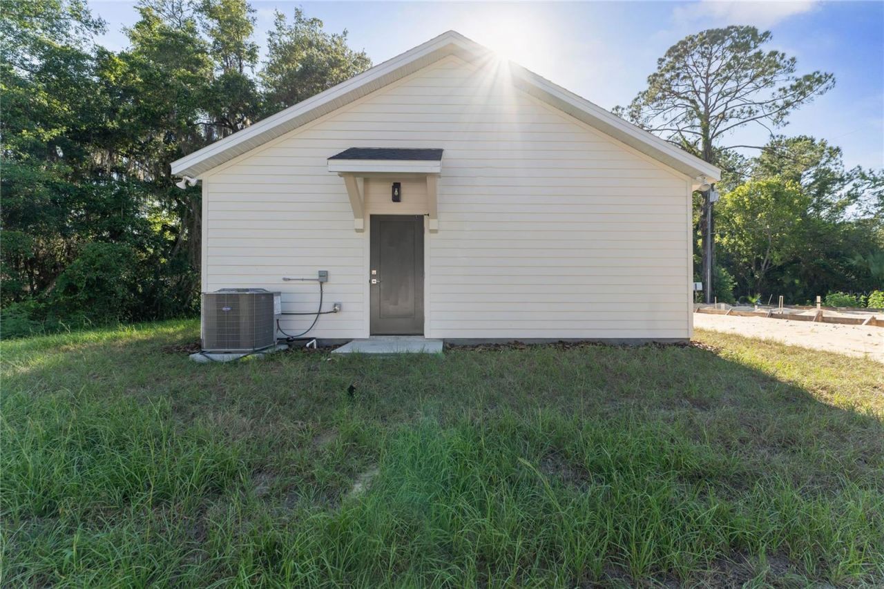 925 NE 17th Drive, Gainesville, FL 32641 Photo
