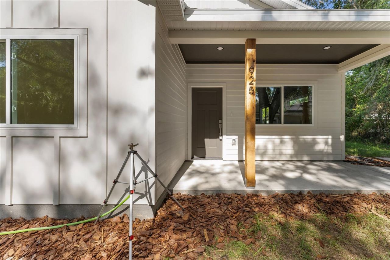 925 NE 17th Drive, Gainesville, FL 32641 Photo