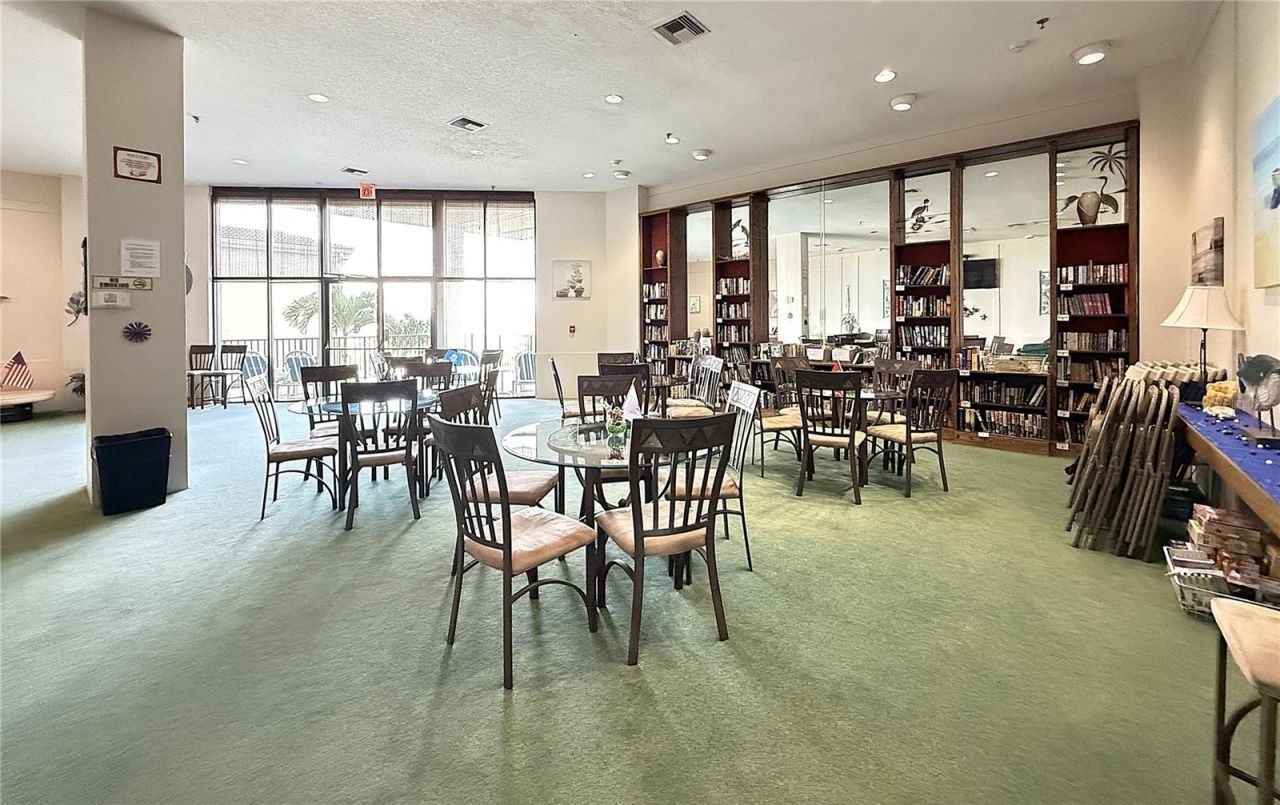 6322 Palma Del Mar Boulevard S, Unit 213, Saint Petersburg, FL 33715 Photo