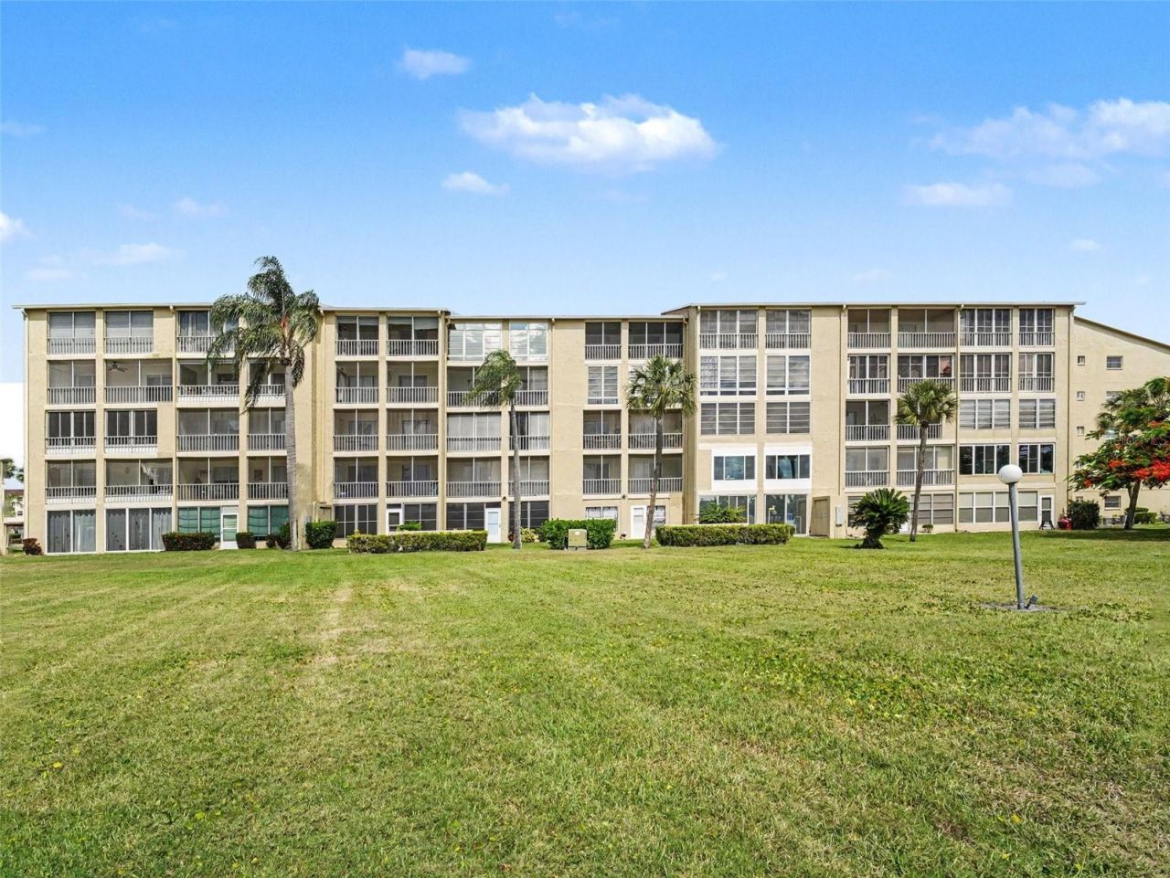 3801 Lake Bayshore Drive, Unit H413, Bradenton, FL 34205 Photo