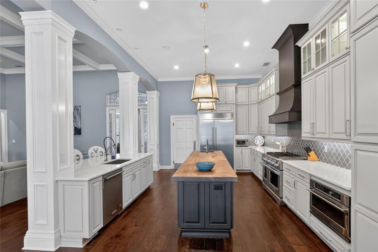 5019 Lake In The Woods Boulevard, Lakeland, FL 33813 Photo