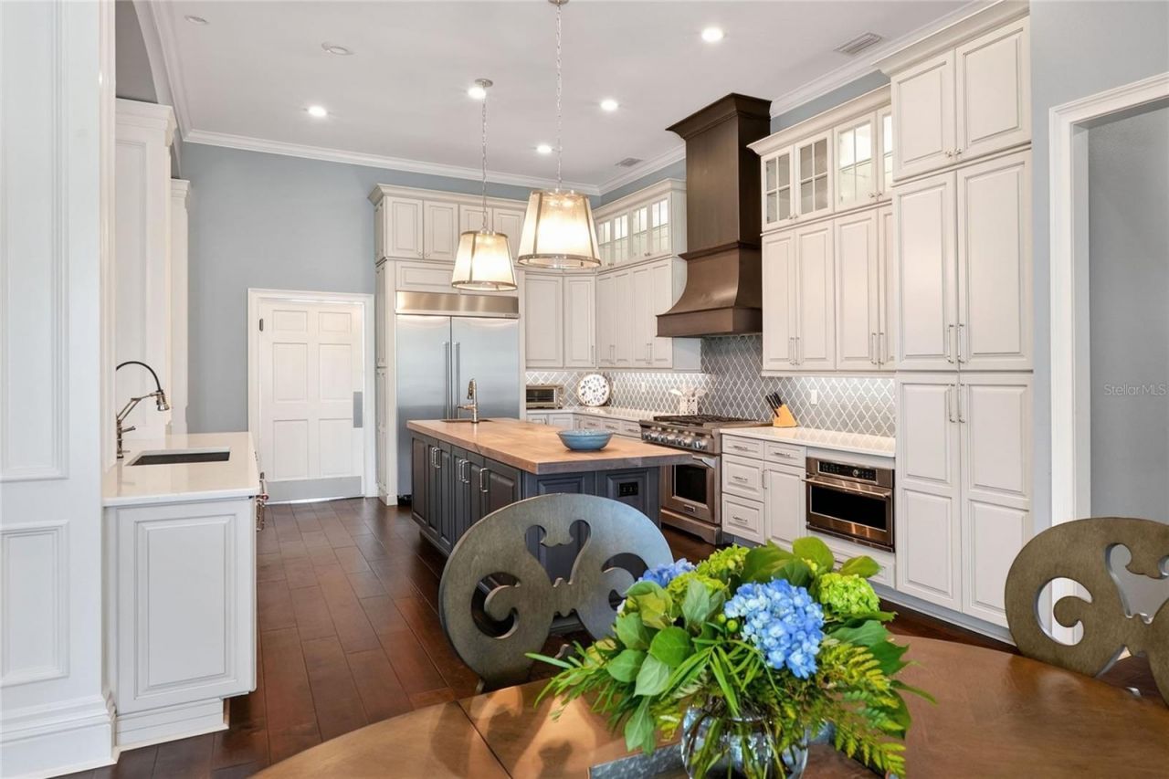 5019 Lake In The Woods Boulevard, Lakeland, FL 33813 Photo