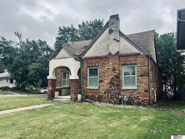 826 5th Street , Fairbury, NE 68352
