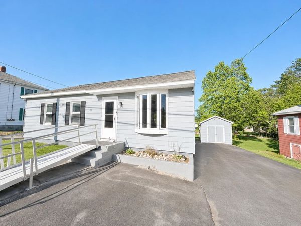 576 Hillside Avenue, Berlin, NH 03570