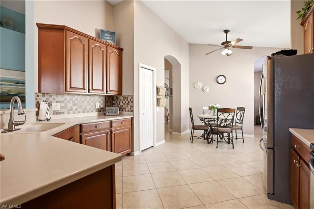 2621 Brightside Ct, Cape Coral, FL 33991 Photo