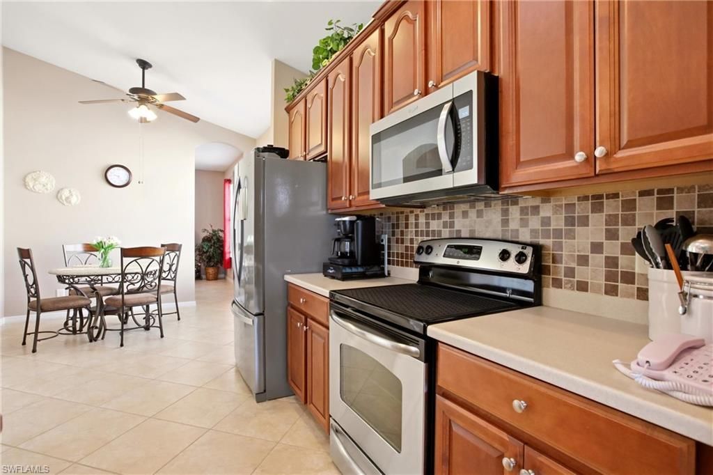 2621 Brightside Ct, Cape Coral, FL 33991 Photo