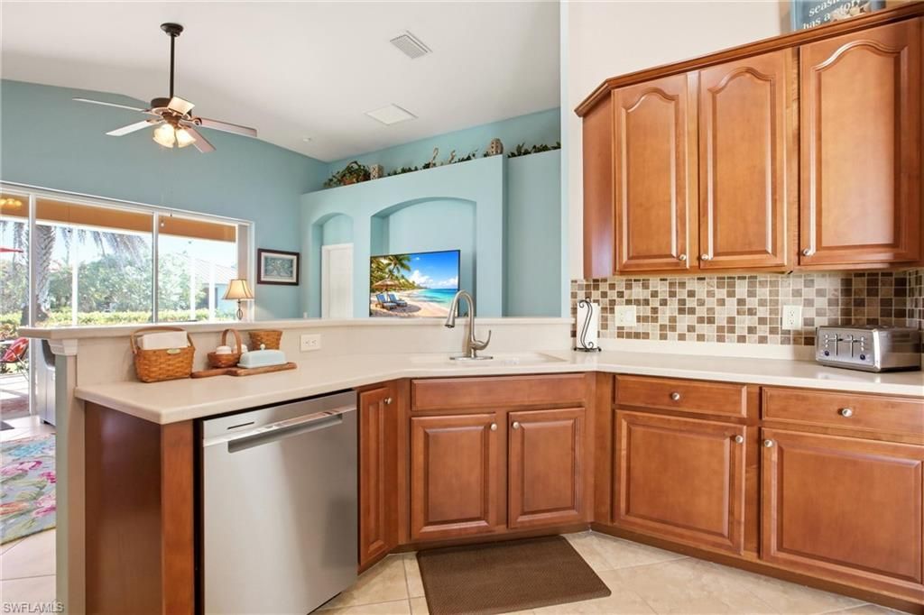 2621 Brightside Ct, Cape Coral, FL 33991 Photo