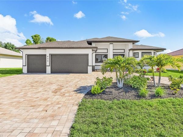 939 Mohawk PKWY, CAPE CORAL, FL 33914