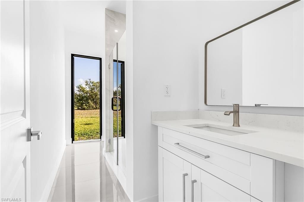 939 Mohawk Pkwy, Cape Coral, FL 33914 Photo