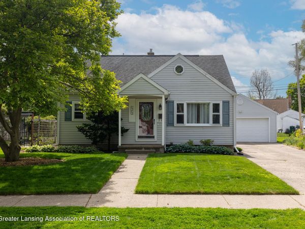 2222 Fairfax Road, Lansing, MI 48910
