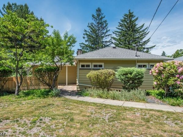 717 Alps Rd, Wayne, NJ 07470