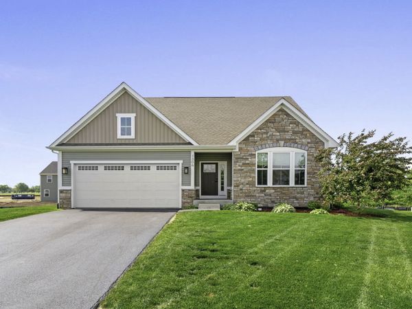 1306 S Wind Drive , Sandwich, IL 60548