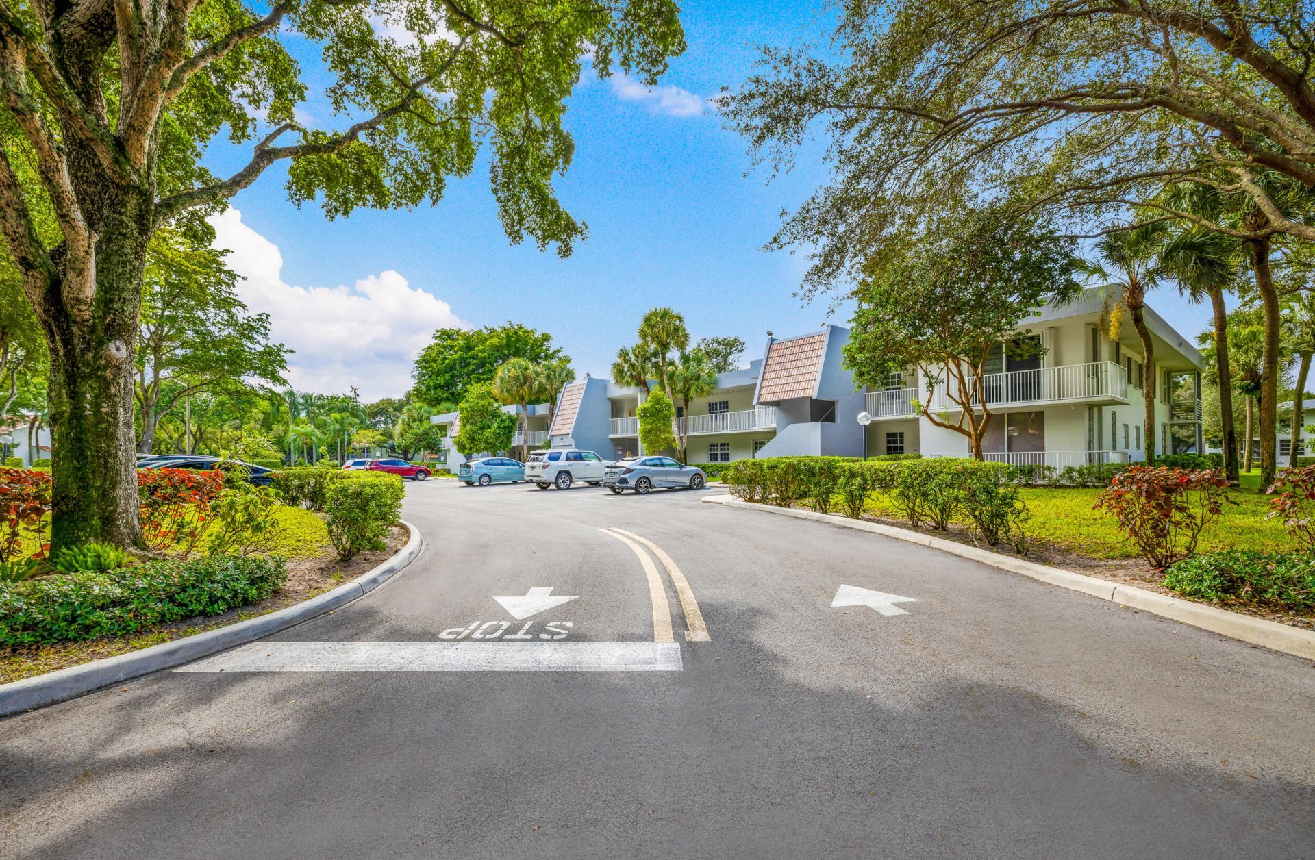 4200 Oaks Terrace, Unit 104, Pompano Beach, FL 33069 Photo