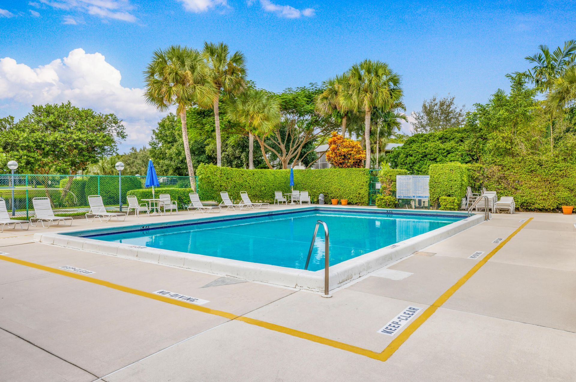 4200 Oaks Terrace, Unit 104, Pompano Beach, FL 33069 Photo
