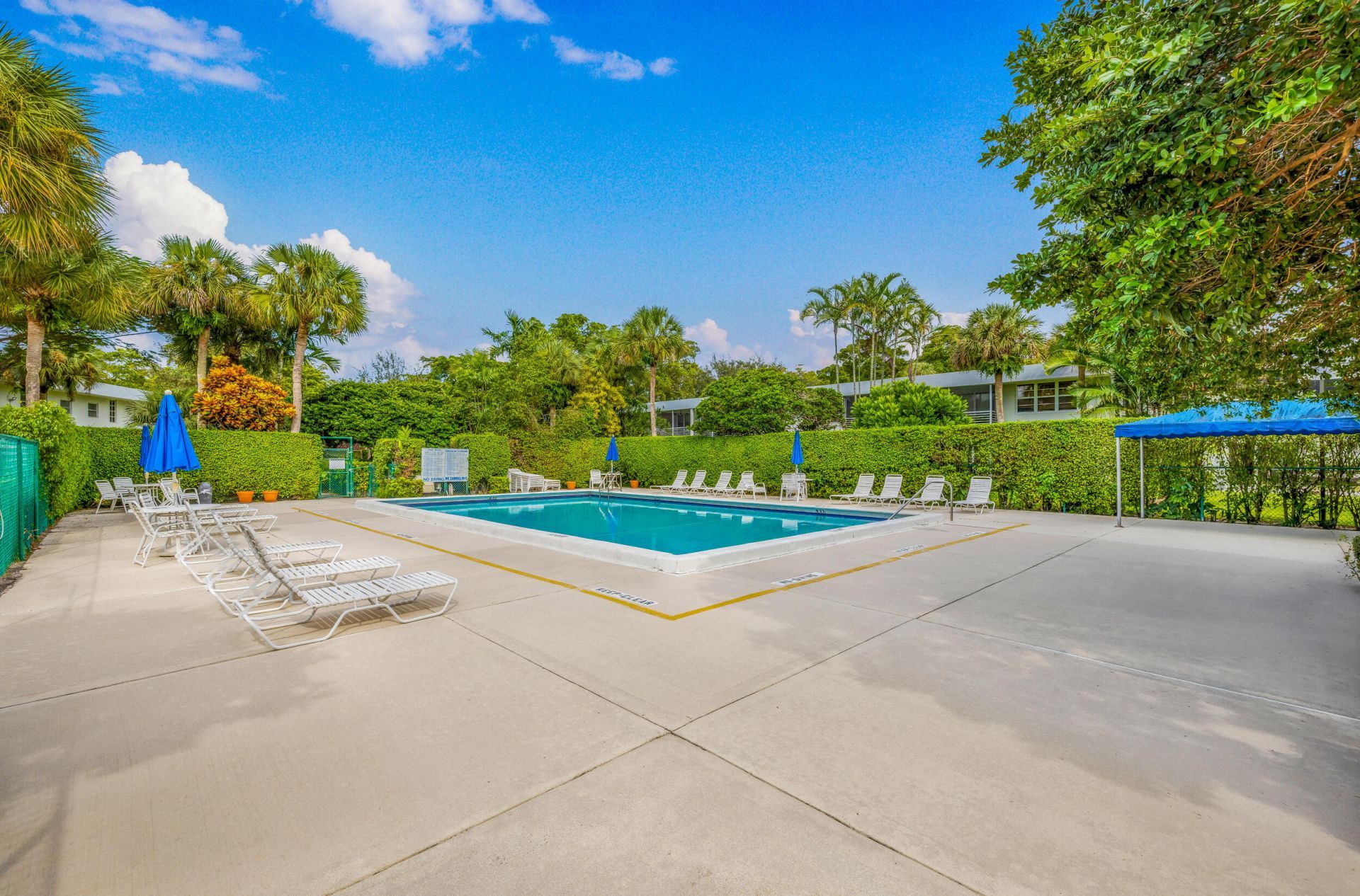 4200 Oaks Terrace, Unit 104, Pompano Beach, FL 33069 Photo
