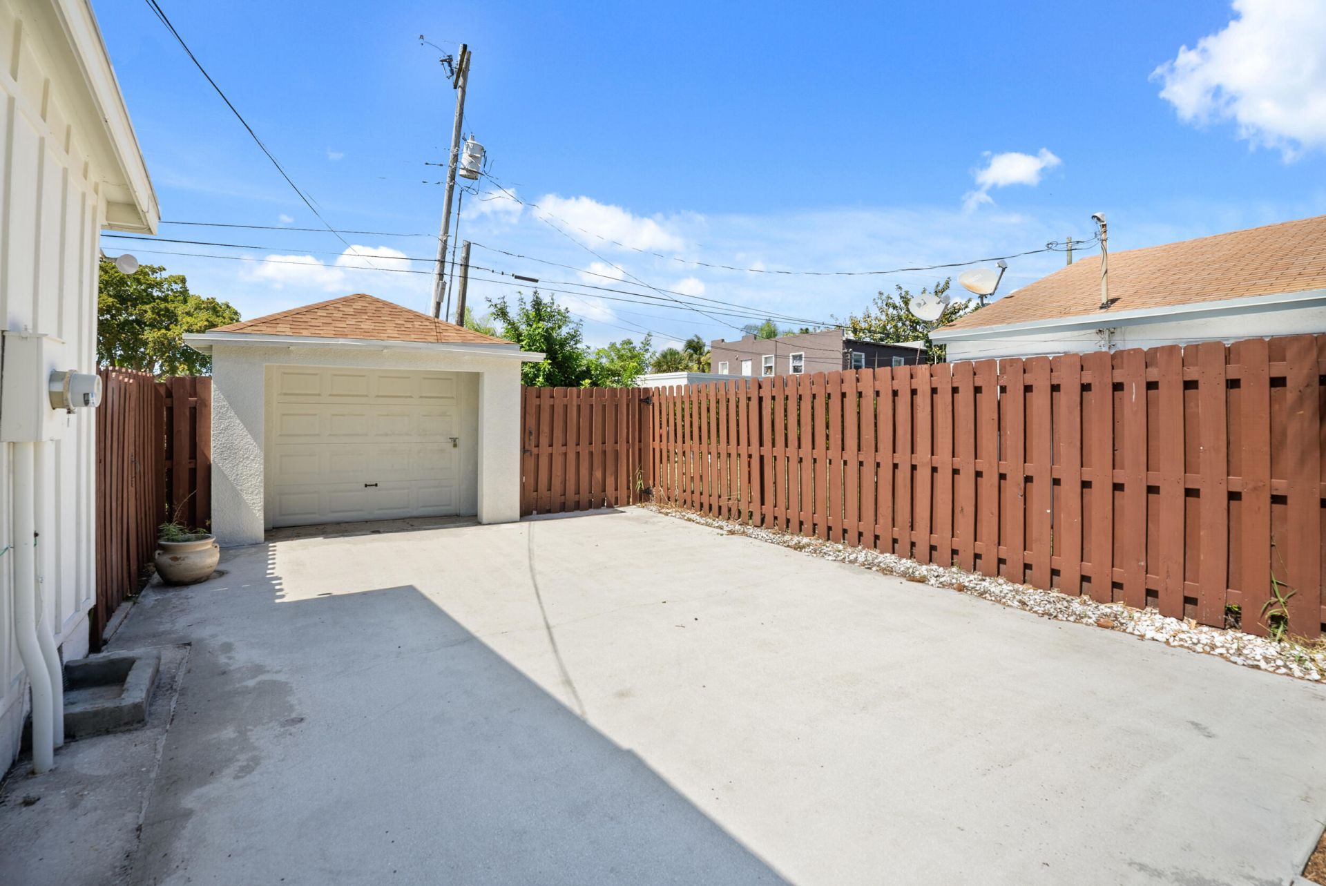 517 55th Street, West Palm Beach, FL 33407 Photo