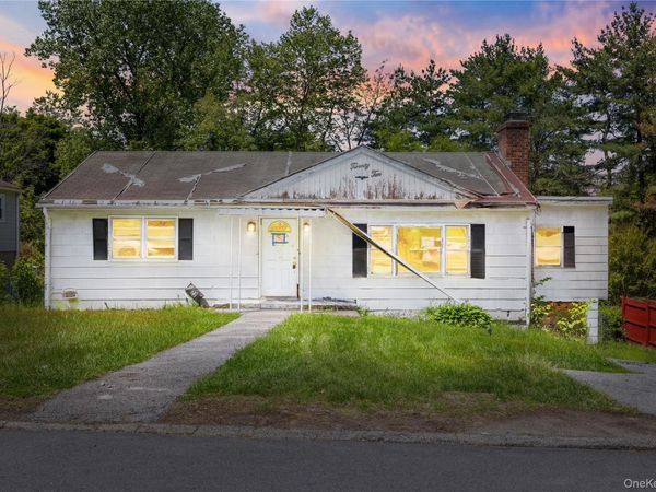 22 N Lawrence Avenue , Elmsford, NY 10523