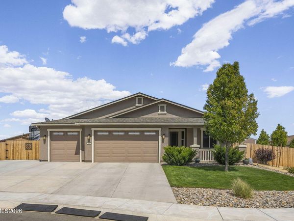 100 Amberwood Court, Dayton, NV 89403