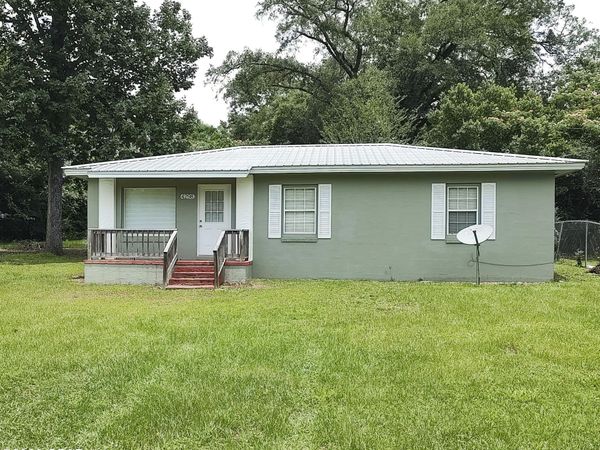 4298 South Street, Marianna, FL 32448