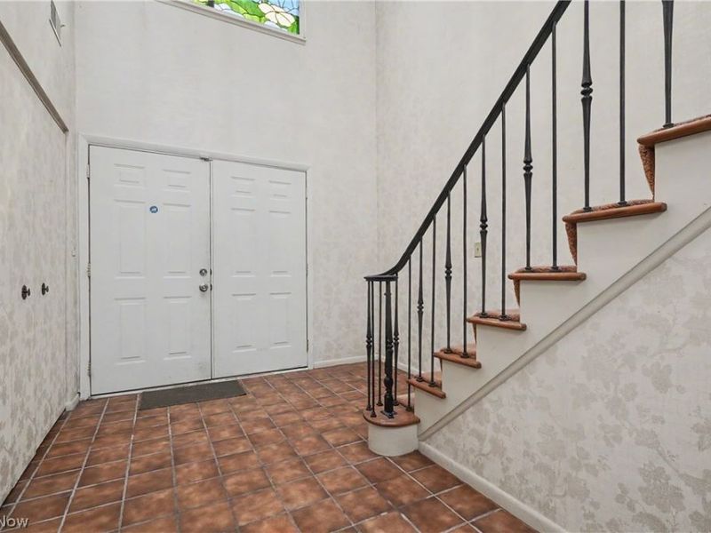 624 Hampton Ridge Drive , Akron, OH 44313 Photo 4