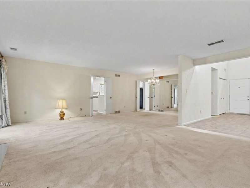 624 Hampton Ridge Drive , Akron, OH 44313 Photo 8