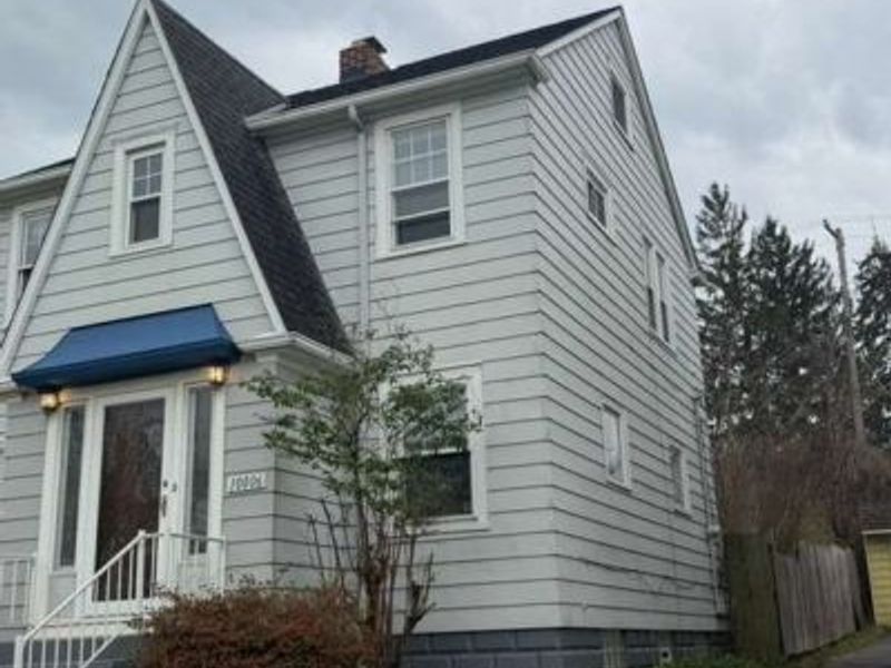 10006 Plymouth Avenue, Garfield Heights, OH 44125 Photo 2