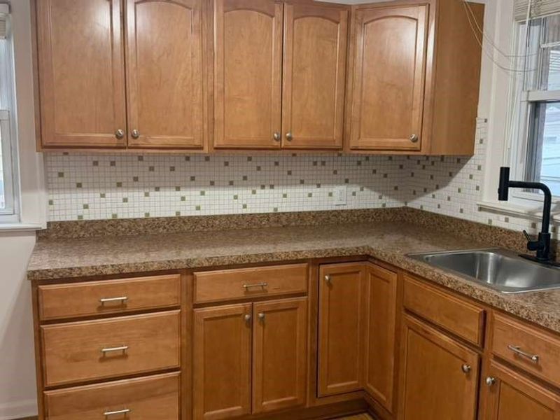10006 Plymouth Avenue, Garfield Heights, OH 44125 Photo 5