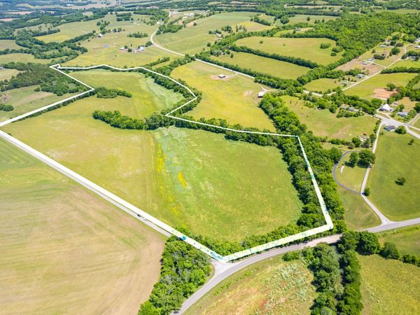 32 Hart Leonard Rd , Cornersville, TN 37047