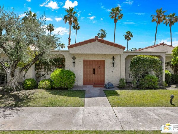 1833 S Araby Drive, Unit 9, Palm Springs, CA 92264