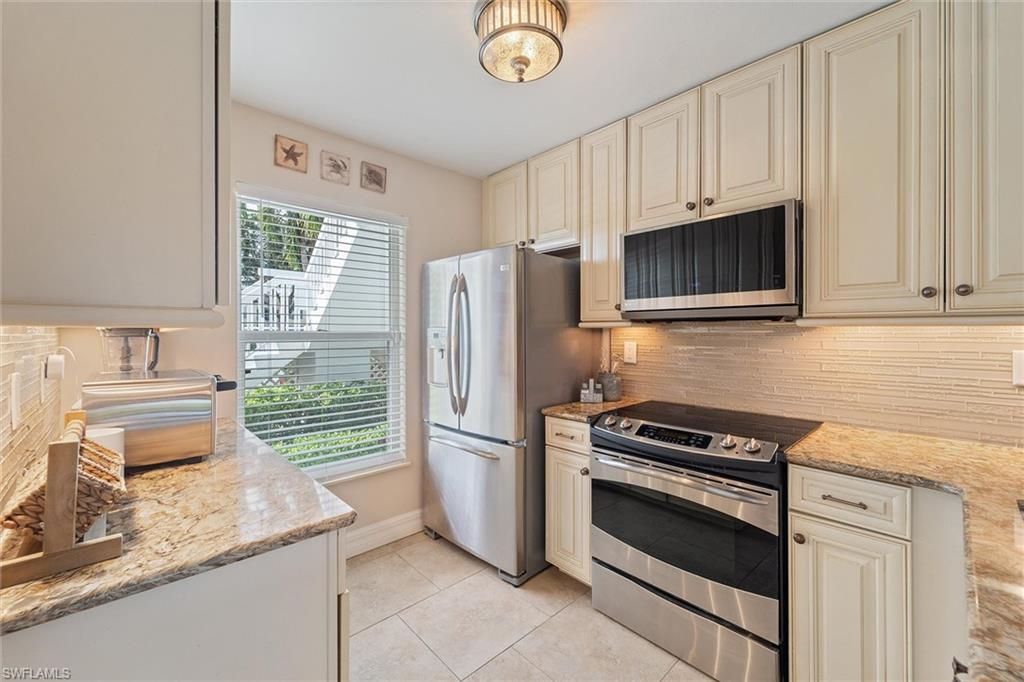 1375 Mainsail Dr, Unit 1702, Naples, FL 34114 Photo