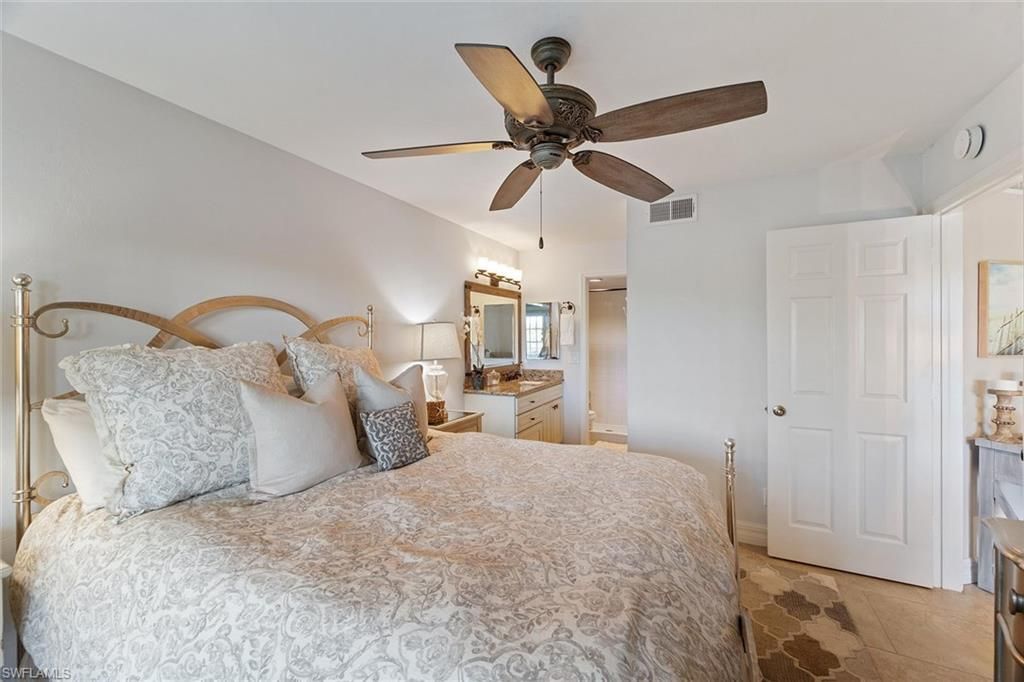 1375 Mainsail Dr, Unit 1702, Naples, FL 34114 Photo