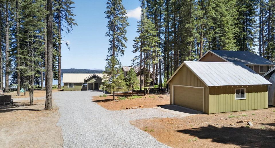 2412 Almanor Drive West, Lake Almanor, CA 95923 Photo