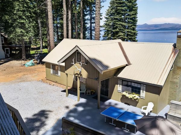 2412 Almanor Drive West, Lake Almanor, CA 95923
