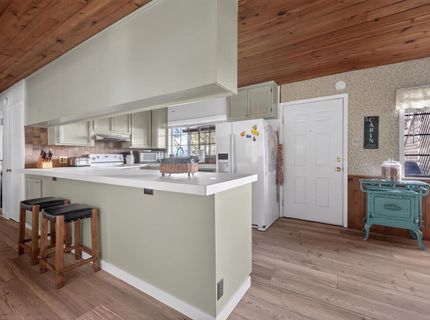 2412 Almanor Drive West, Lake Almanor, CA 95923 Photo