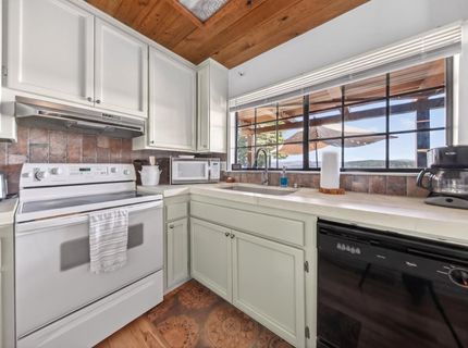 2412 Almanor Drive West, Lake Almanor, CA 95923 Photo