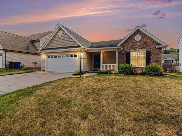 1915 Longburn Drive , Kernersville, NC 27284
