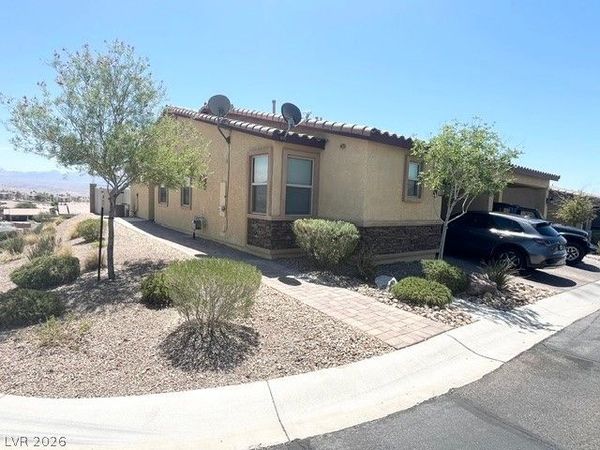 2722 Chinaberry Hill Street, Laughlin, NV 89029