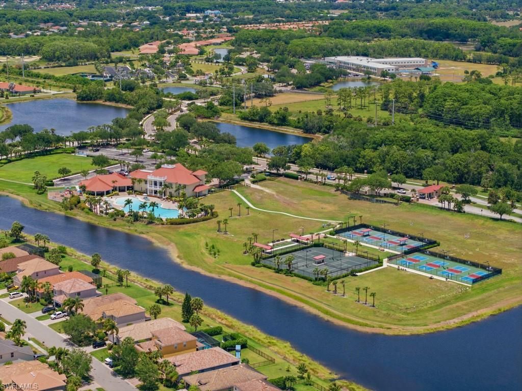 4010 E Hampton Cir, Alva, FL 33920 Photo