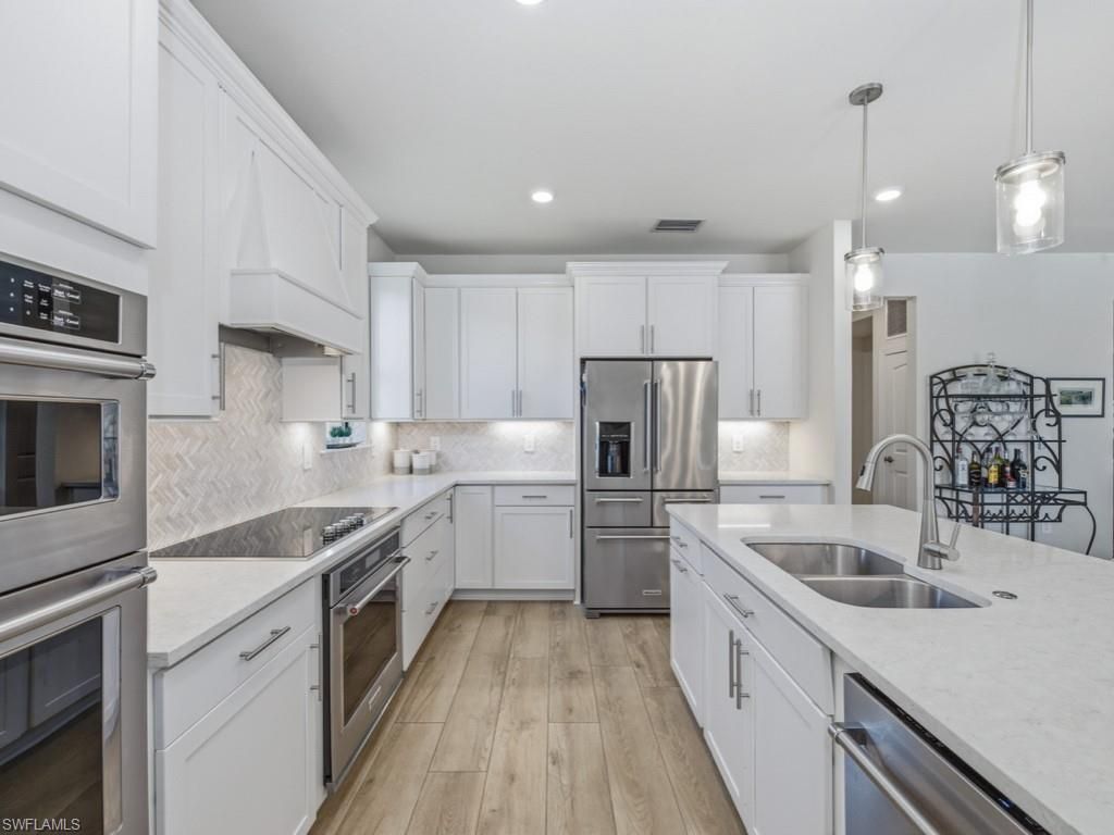 4010 E Hampton Cir, Alva, FL 33920 Photo