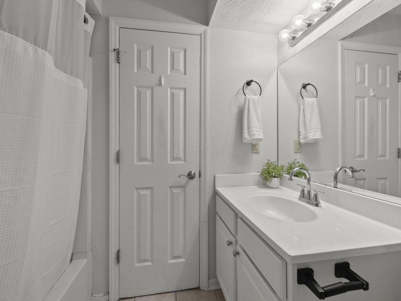 5308 Darlington Road, Unit D, Columbus, OH 43220 Photo 14
